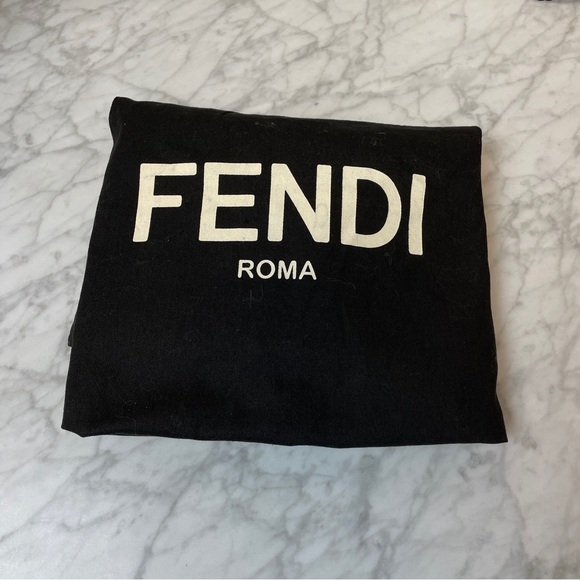 Fendi - Picture 11 of 11